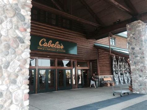 Cabelas gonzales - Cabela’s has no plans to close its Gonzales retail store, despite persistent rumors to the contrary. In a response aimed at quelling erroneous information, Cabela’s Chief Executive Officer ...
